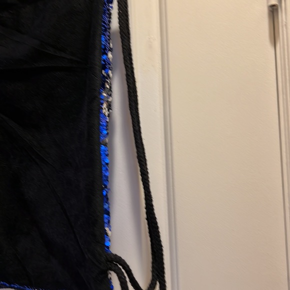 New Sequined Back Back - Picture 5 of 7